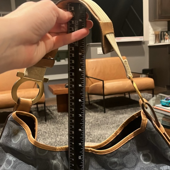 Salvatore Ferragamo denim leather shoulder bag - Picture 4 of 11